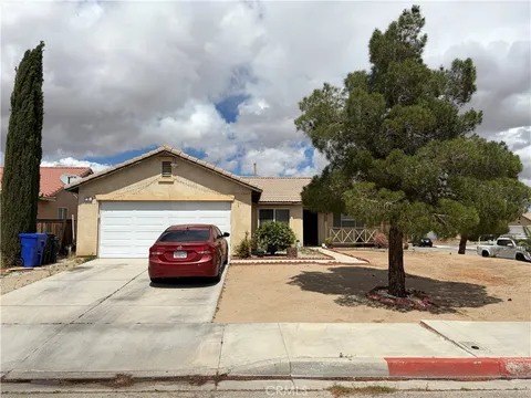 MLS: IV26089372