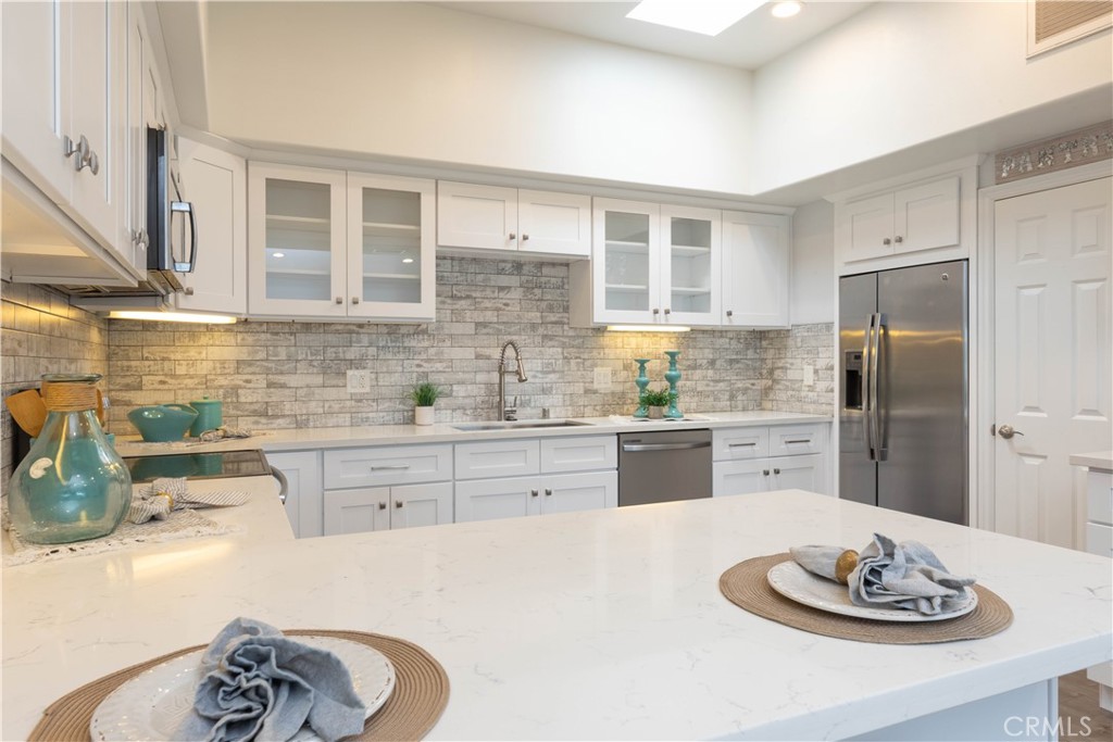 1221 Knollwood M4 47H