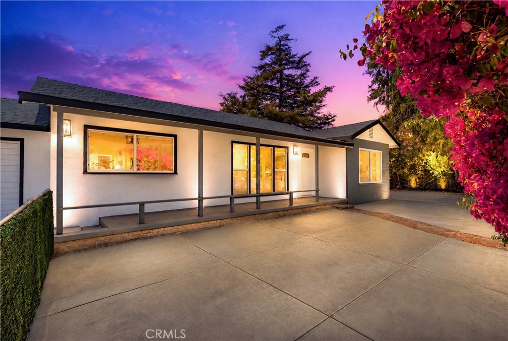 6759 N Golden West