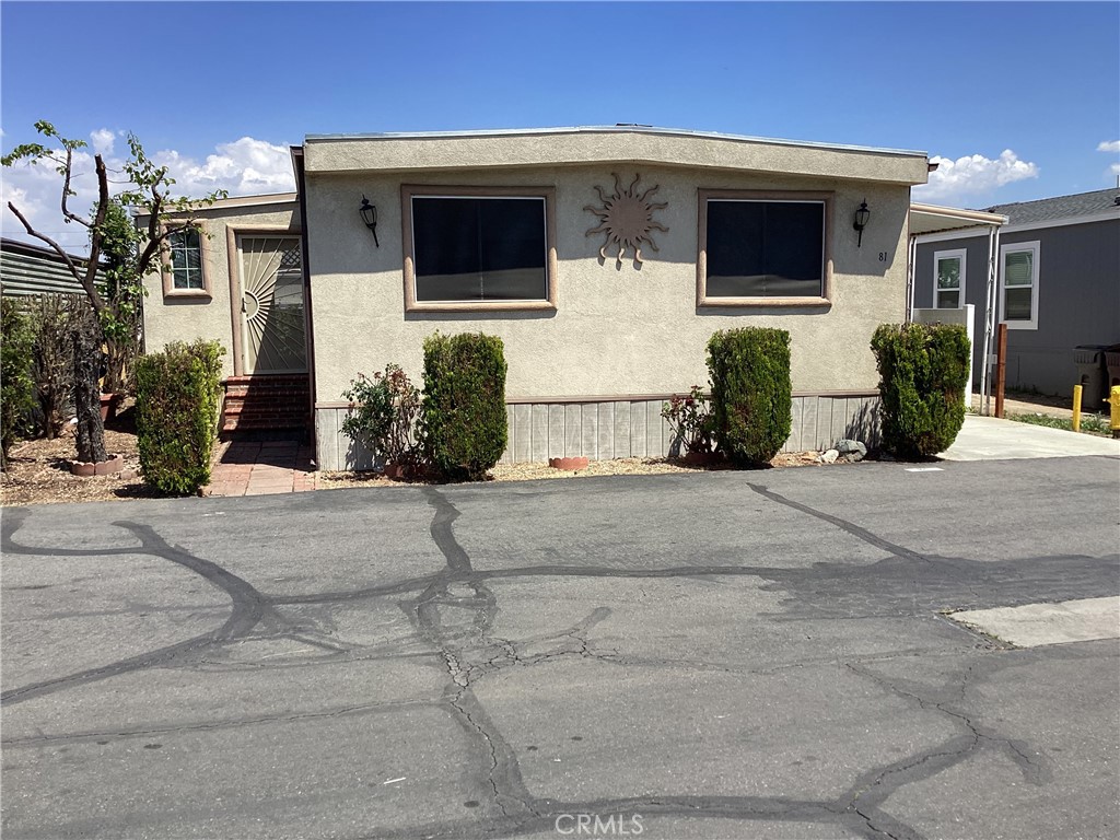 Welcome to Santiago Estates all ages mobile home community in the great city of Moreno Valley. This home is a spacious 3 bed 2 bath. Community park offers swimming pool, basketball courts, playground and club house This home needs some TLC but nothing major. home is being sold as is condition. Owner is very motivated to sell so submit your best all cash offer.