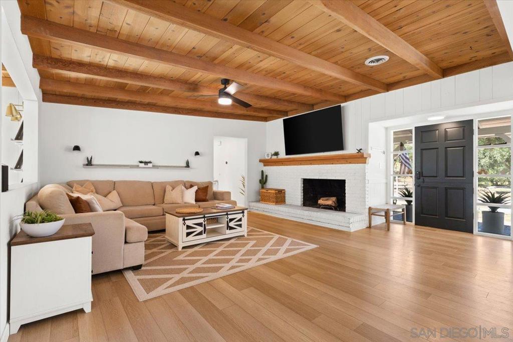 Lakeside - Residential