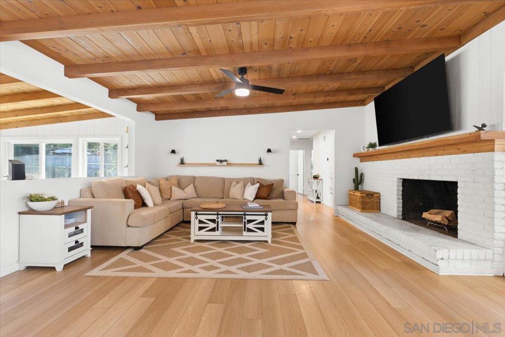 Lakeside - Residential