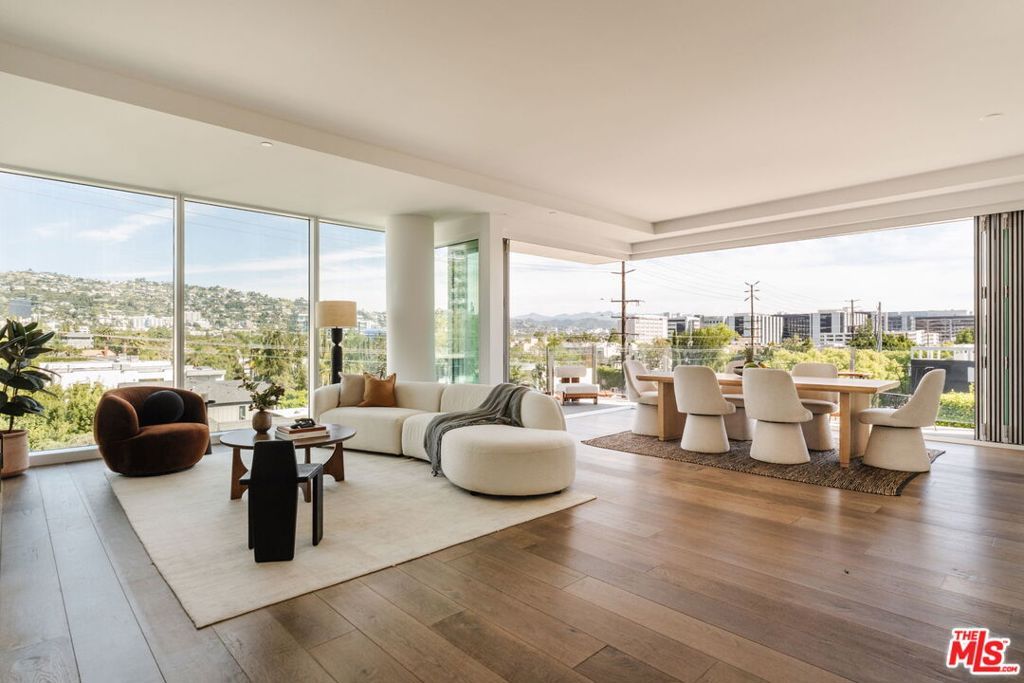 Photo of 9000 W 3rd Street #403, Los Angeles, CA 90048 (MLS # 26664507)