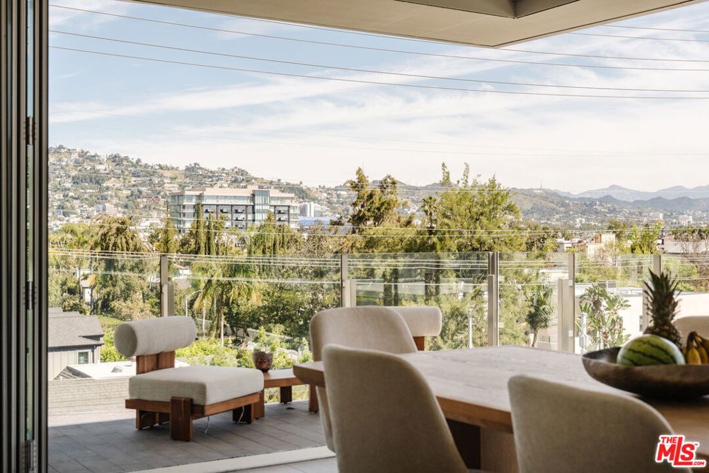 9000 W 3rd Street 403