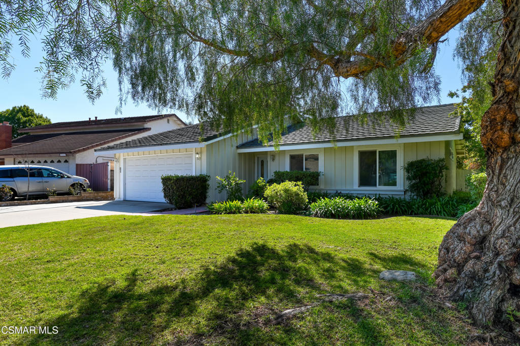 Terrific single-story home on a cul-de-sac in great neighborhood in beautiful Thousand Oaks. 3-bedrooms + 2-bathrooms, living room, dining room and separate family room. Nice backyard (landlord provides gardener) for enjoying summer evenings. Two-car attached garage. Close to shopping, schools and restaurants.