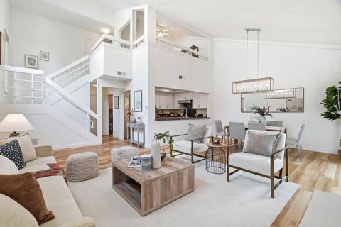 Photo of 19713 Vineyard Lane, Saratoga, CA 95070 (MLS # ML82036656)