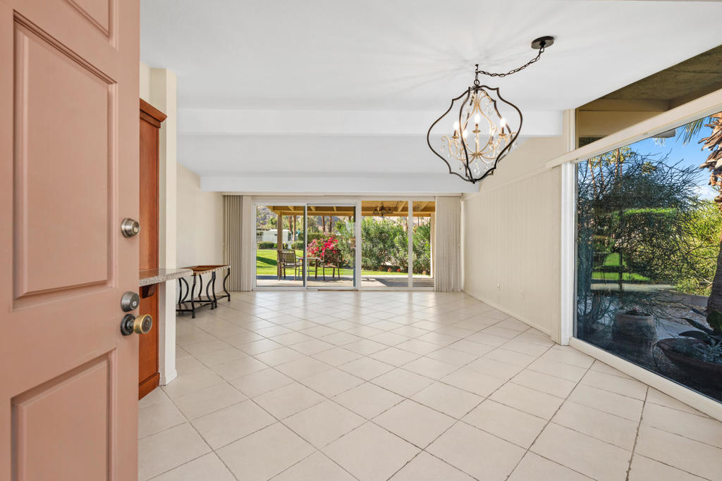 Sand & Shadows - Residential