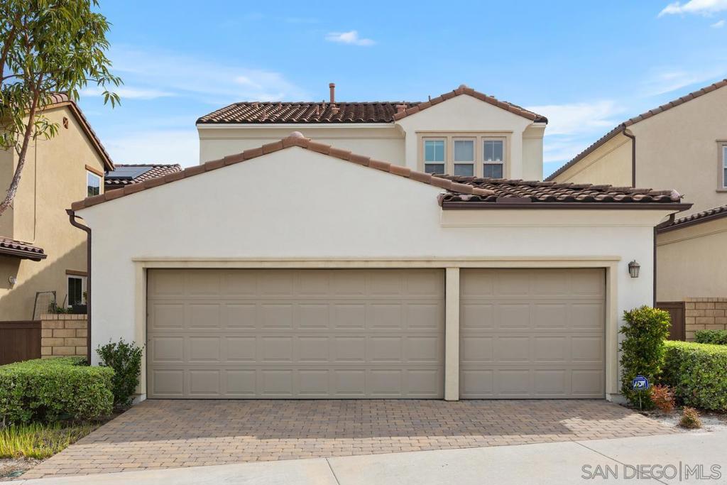 13566 Arroyo Dale Lane