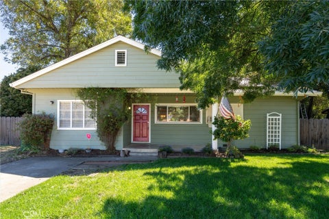 Photo of 42 Oak DR, Chico, CA 95926 (MLS # SN26195710)