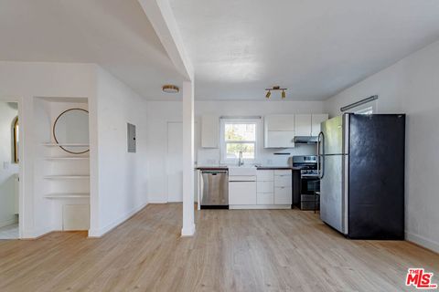 Photo of 4309 Burns Avenue, Los Angeles, CA 90029 (MLS # 25622781)