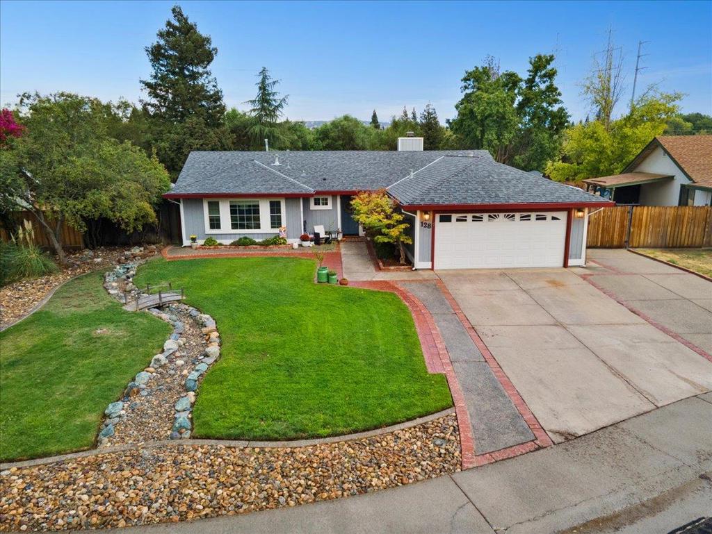 128 Mesquite Court