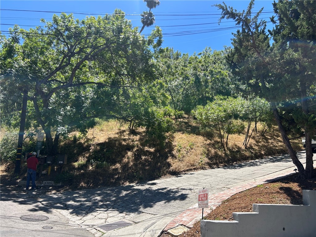 3721 Ventura Canyon