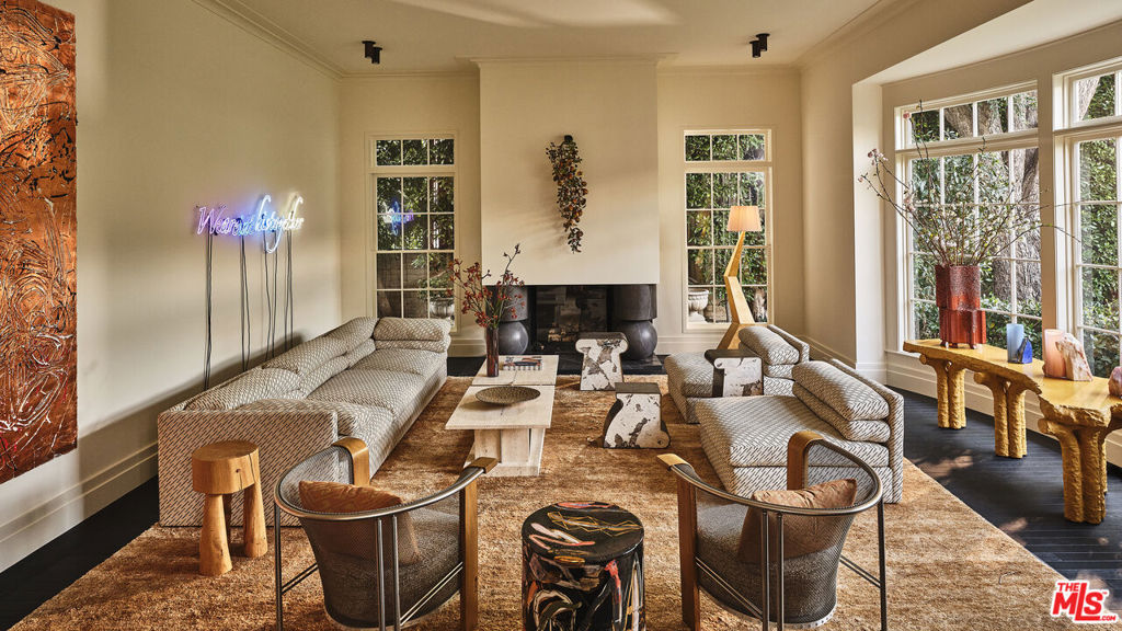 12921 MARLBORO Street