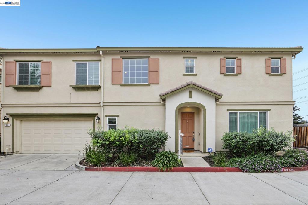 53 Halsey Ct