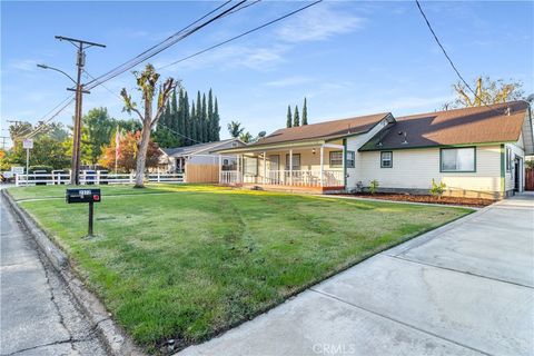 2572 Harrison Riverside CA 92503
