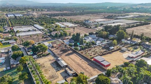 2572 Harrison Riverside CA 92503