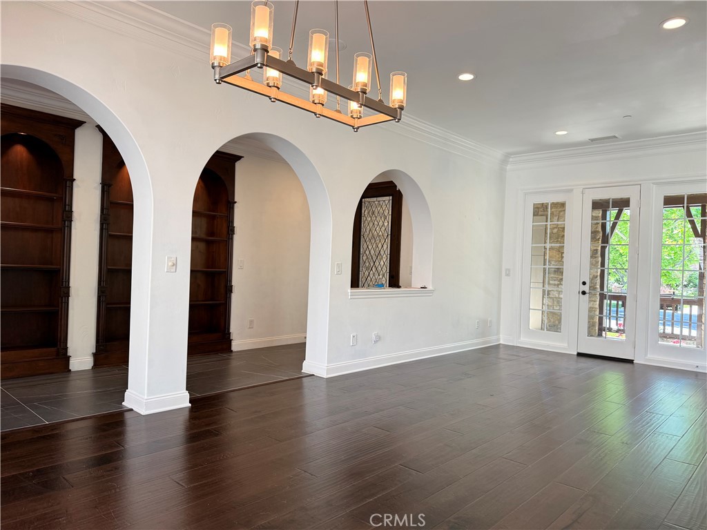 12 Basilica Pl