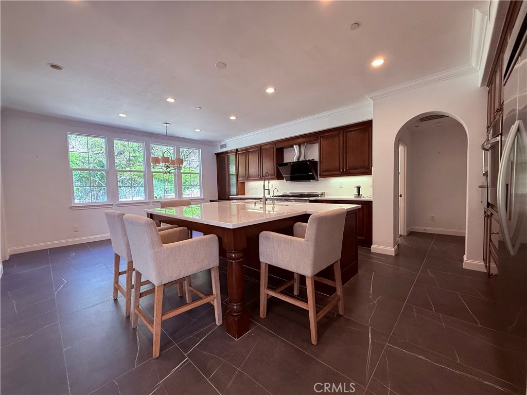 12 Basilica Pl