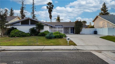 Photo of 6500 Landfair Dr, Bakersfield, CA 93309 (MLS # PI26026541)