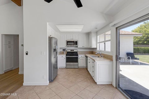 Tiny photo for 3653 Kimber Drive, Thousand Oaks, CA 91320 (MLS # 226004470)