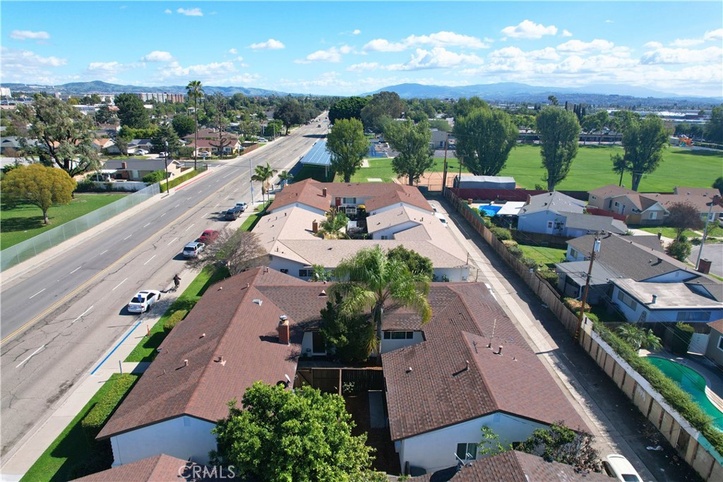 2024 E Commonwealth Ave