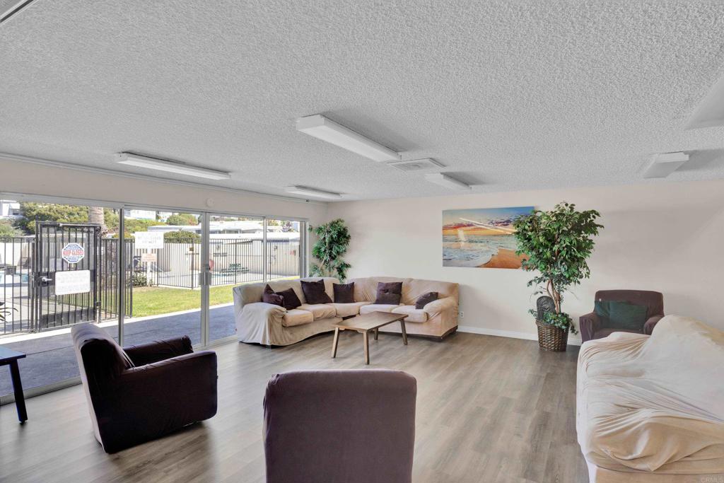 Bayview Heights (570) - Residential