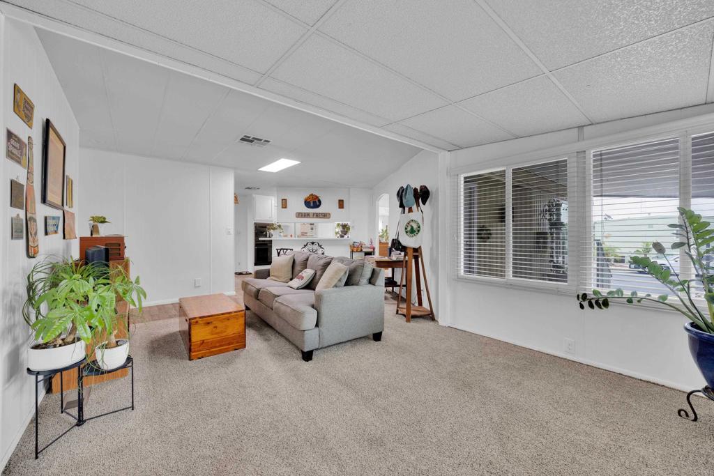 Bayview Heights (570) - Residential
