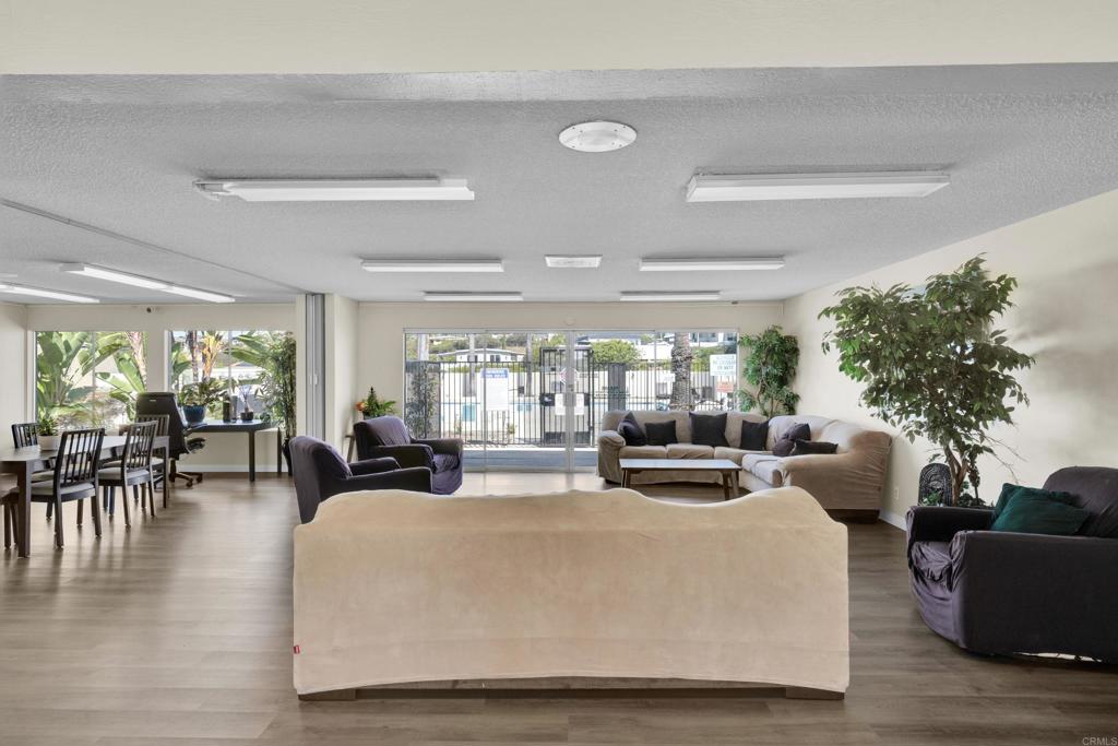 Bayview Heights (570) - Residential
