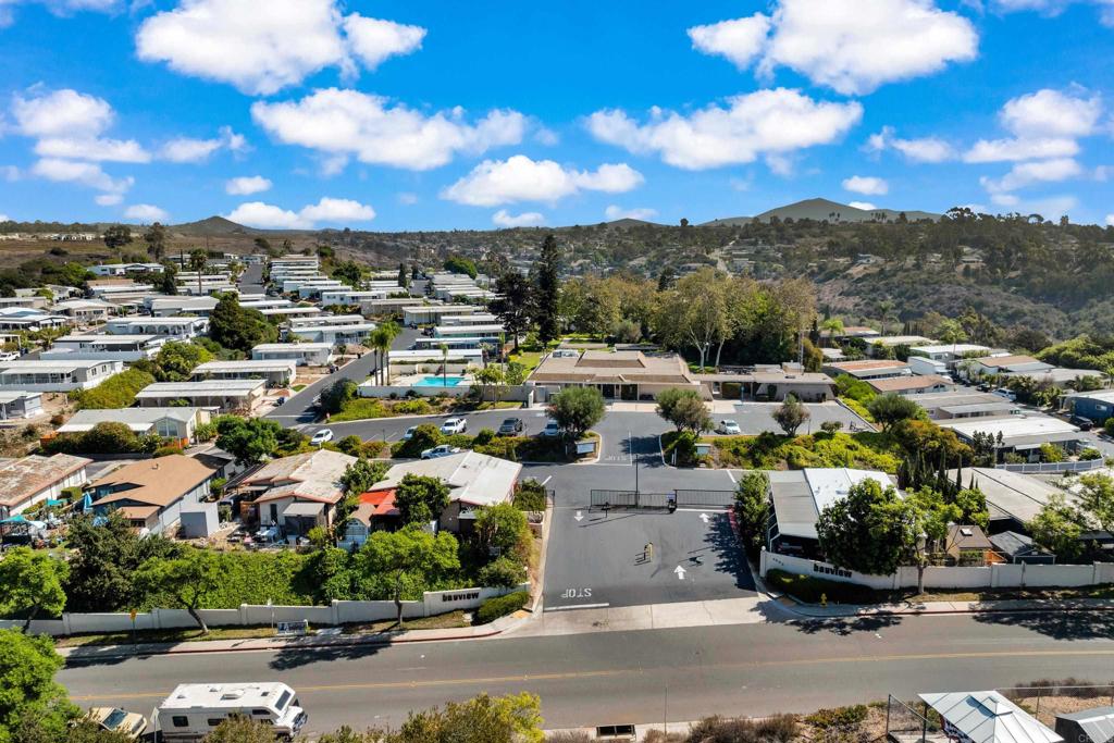 Bayview Heights (570) - Residential
