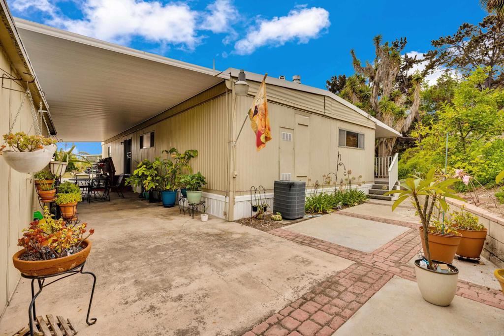 Bayview Heights (570) - Residential