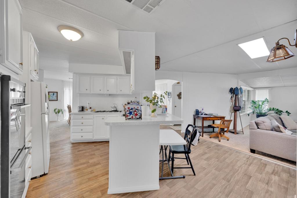 Bayview Heights (570) - Residential