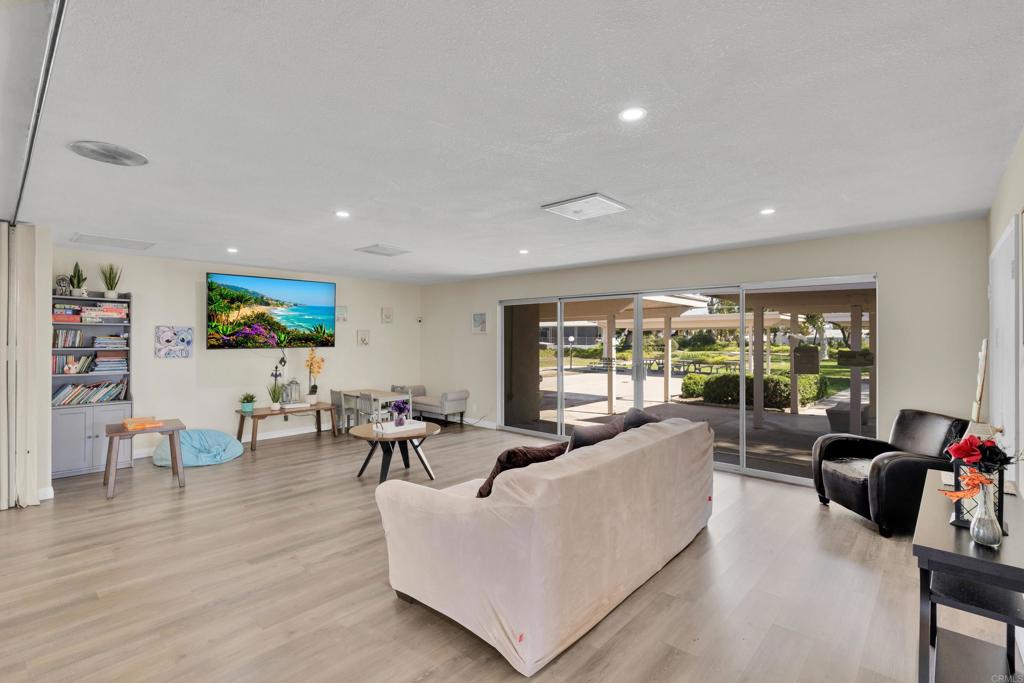 Bayview Heights (570) - Residential