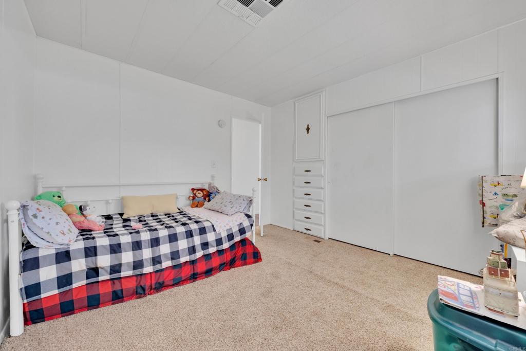 Bayview Heights (570) - Residential