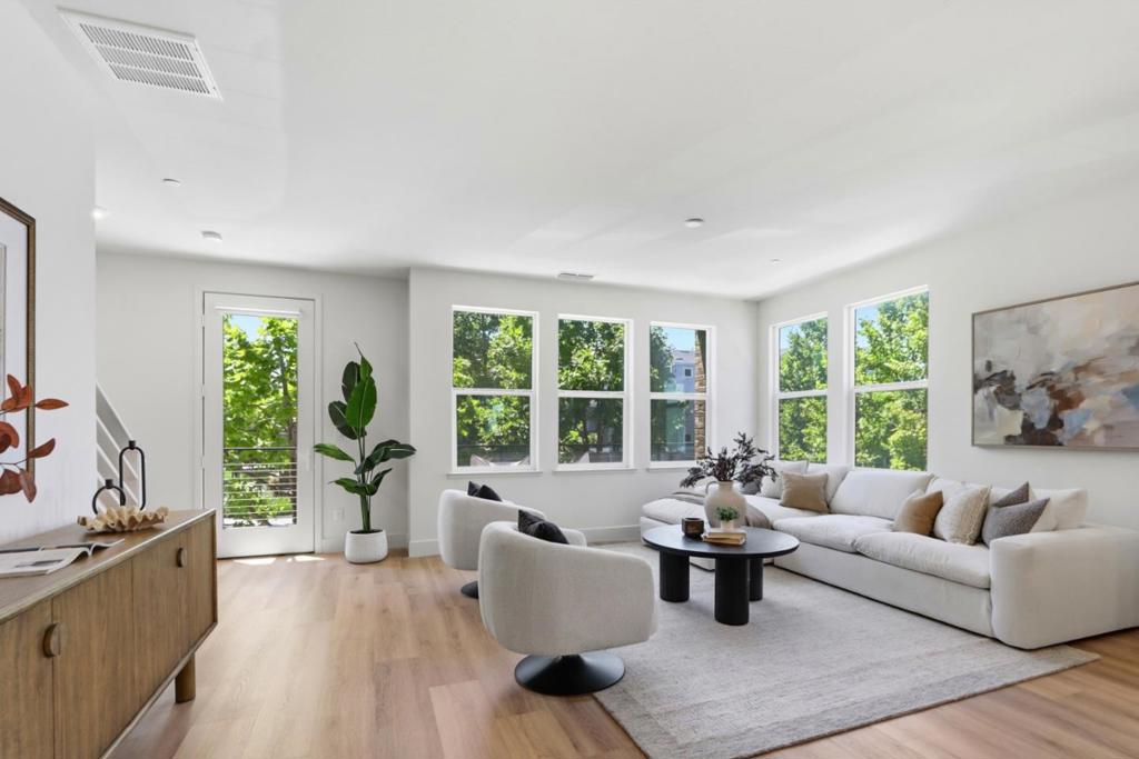 552 Galt Terrace 4, Sunnyvale CA 94085