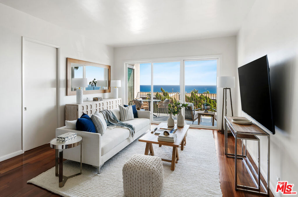 18111 Coastline Drive 1