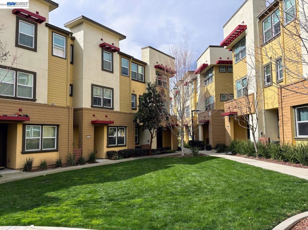 5679 Melodia Cir