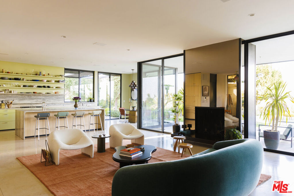 Properties 3 3306 Deronda Drive