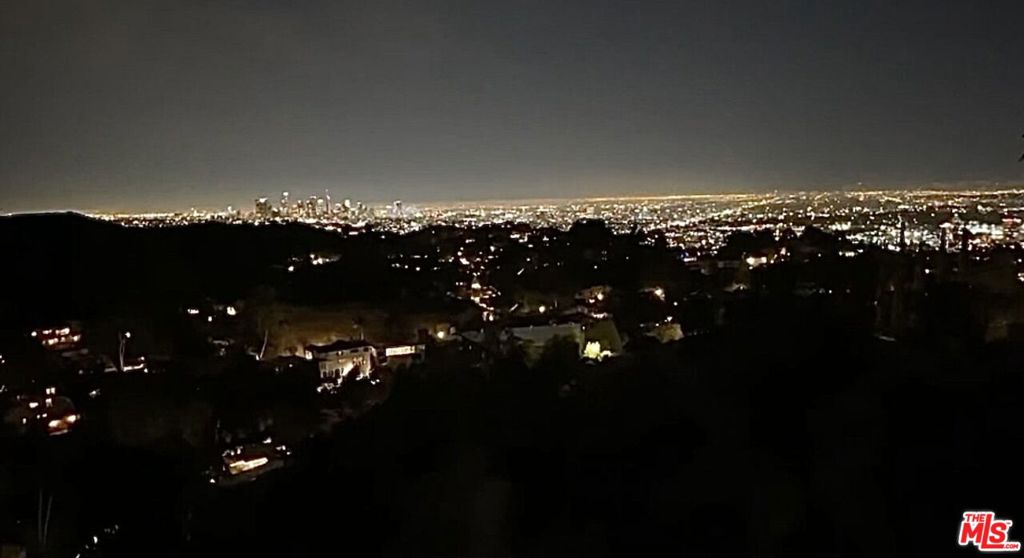 Properties 1 3306 Deronda Drive