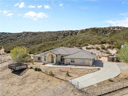 3950 CORIANDER DR, HESPERIA, CA 92345 - Image 76501a6135d2f1bc002d6bb4e8a8158a/725025587