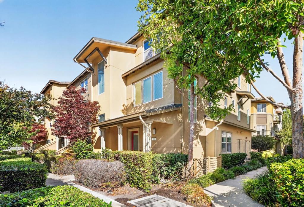 933 Highland Terrace