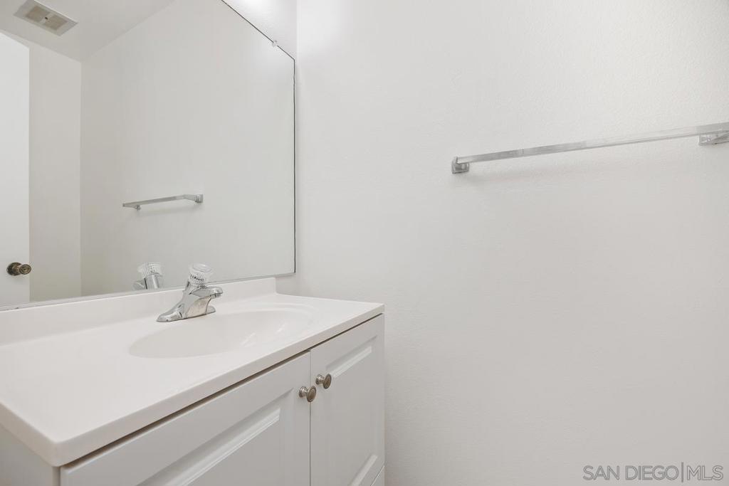 Del Mar - Residential Lease