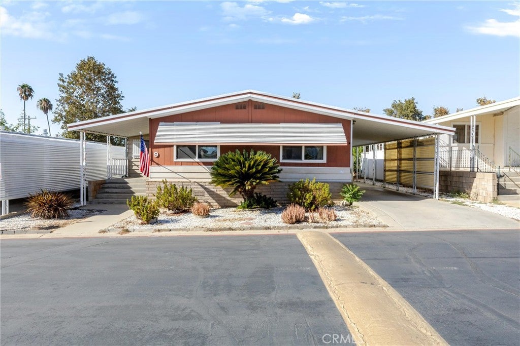 975 California 9