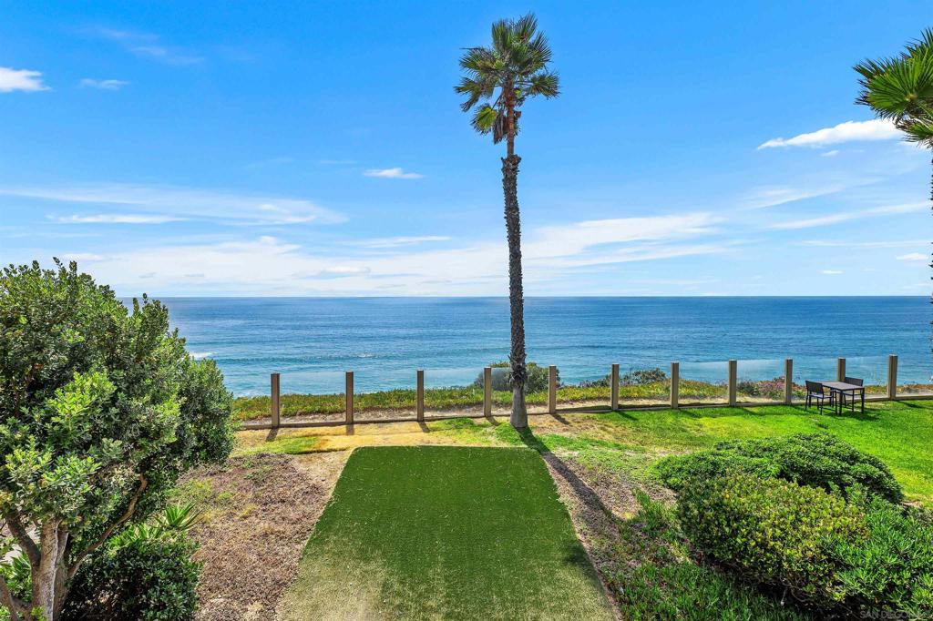 Amazing unobstructed Ocean Views from virtually every room. Recently upgraded with large open patio. Just a few blocks away from Downtown Encinitas. This unit offers two Master suites ( one with amazing Ocean View),full size laundry, and has a designated underground parking. Located on a quit street... Don't let this one get away........