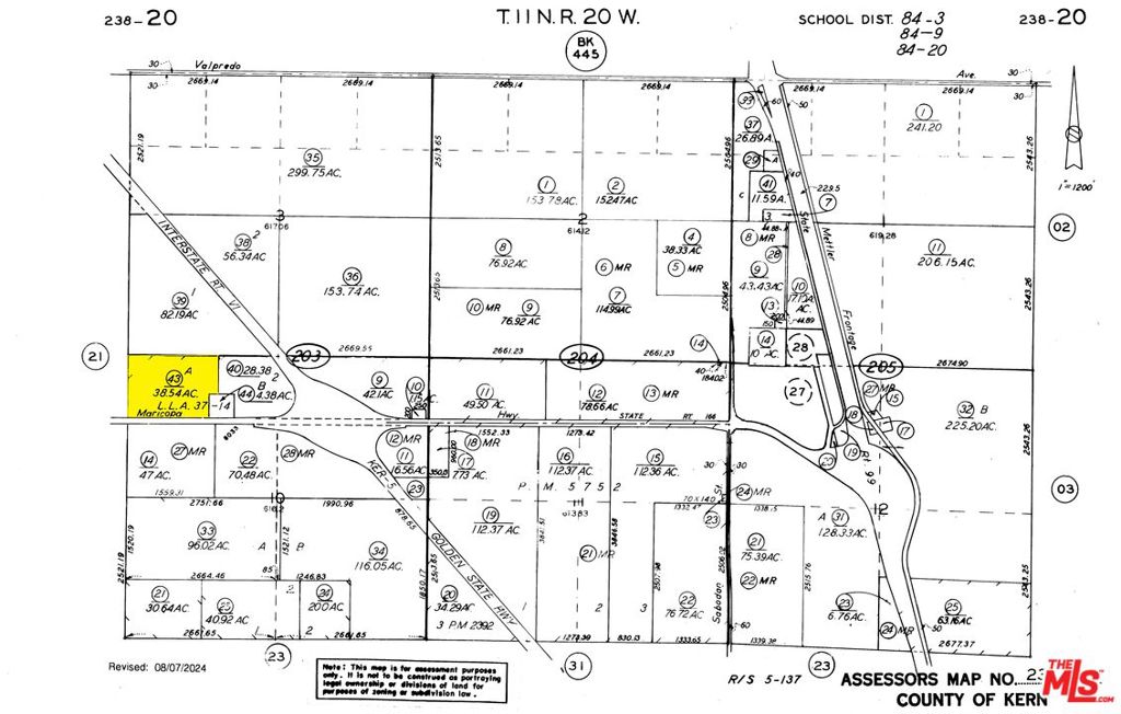 Main image without alt text