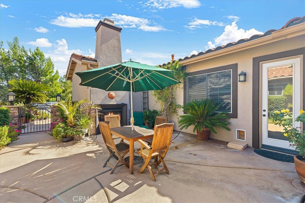 42926 Joshua Tree Court