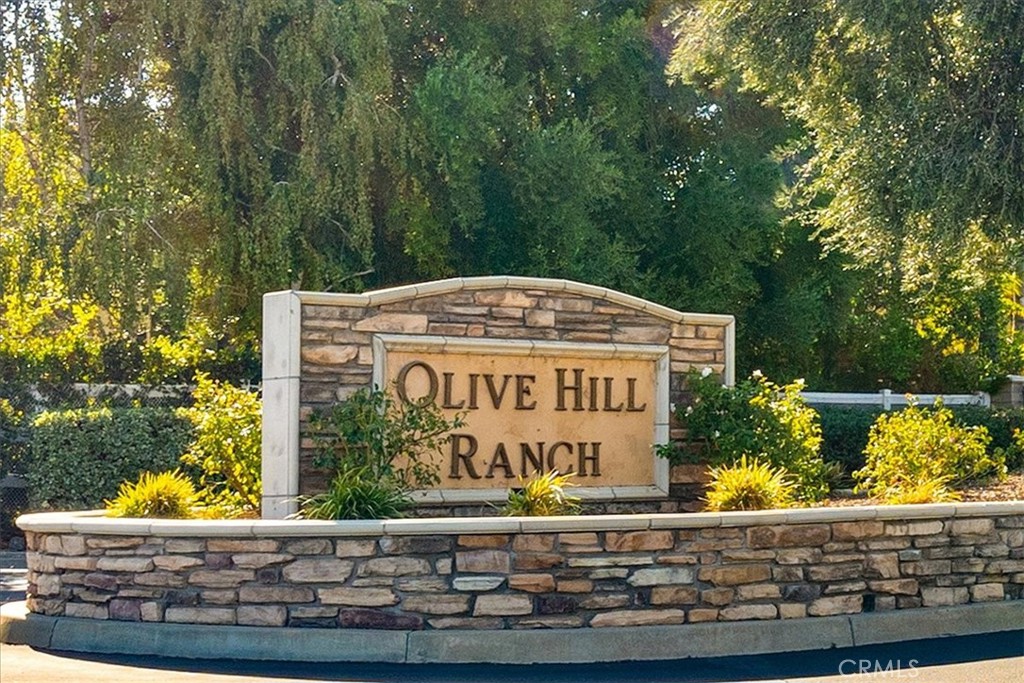 42926 Joshua Tree Court