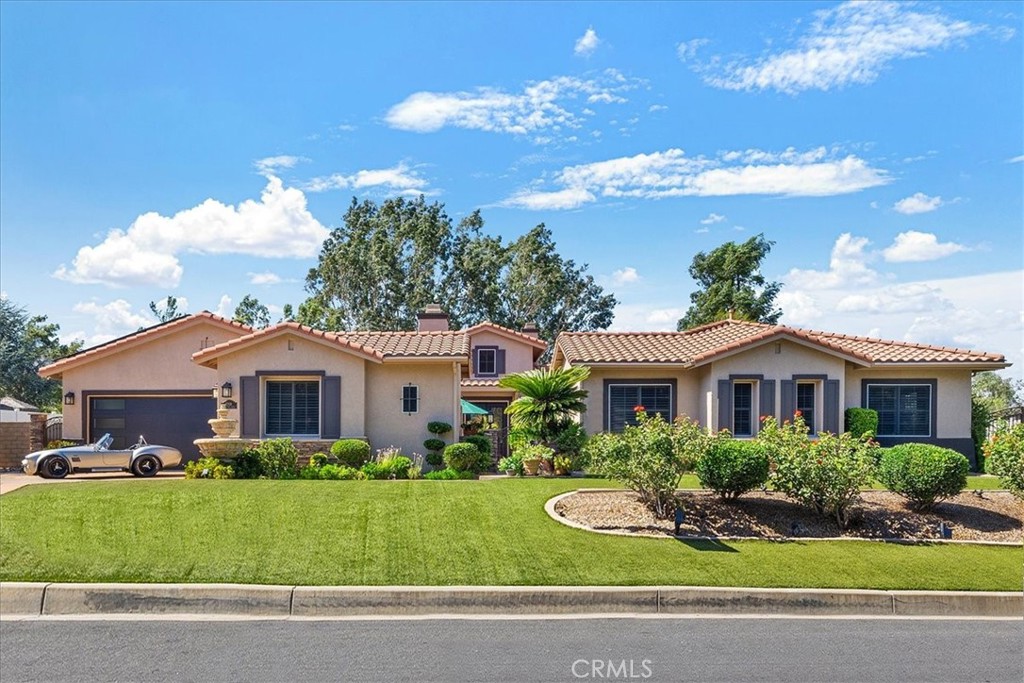 42926 Joshua Tree Court