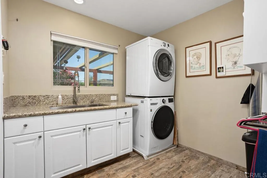 San Marcos, California 92078, United States, 3 Bedrooms Bedrooms, ,2 BathroomsBathrooms,Residential,Coming Soon,197745