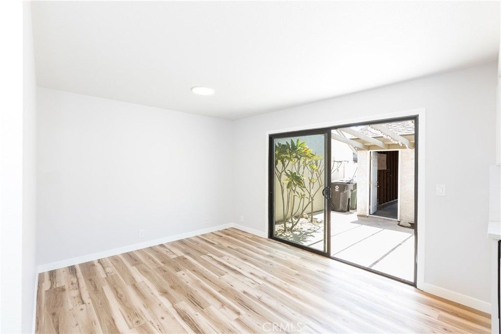 listing image 130727911627189222640