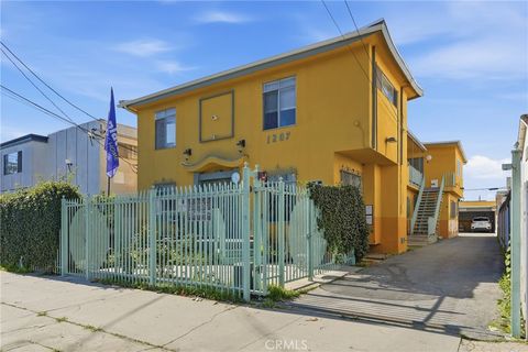Photo of 1207 S Catalina Street, Los Angeles, CA 90006 (MLS # PW26014246)
